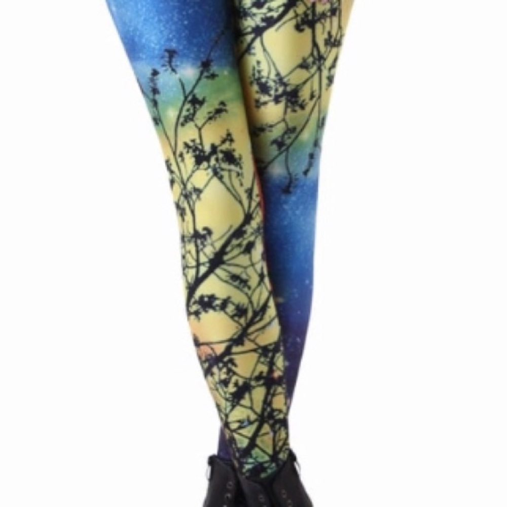 FINAL PRICE . Universe moonlight tree leggings - Picture 6 of 6